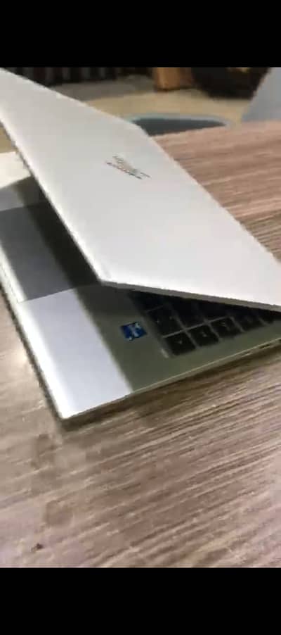 Hp elitebook 1040 G8 i5 11th