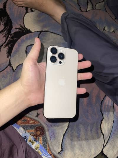Iphone 16 pro max excellent condition jv