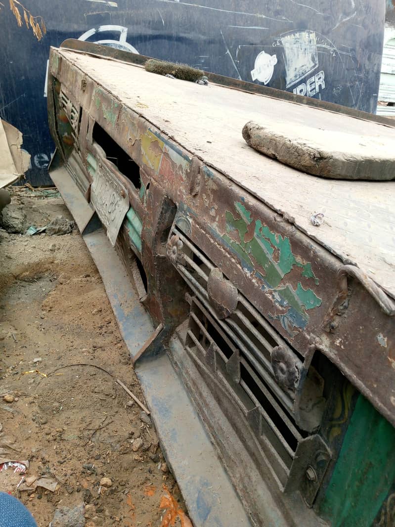 loading Mazda body 2