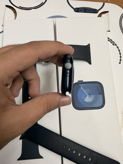 series 9 with box and orignal charger
