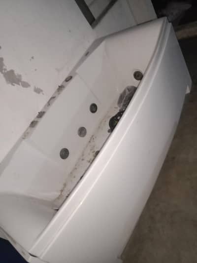 bathroom tub