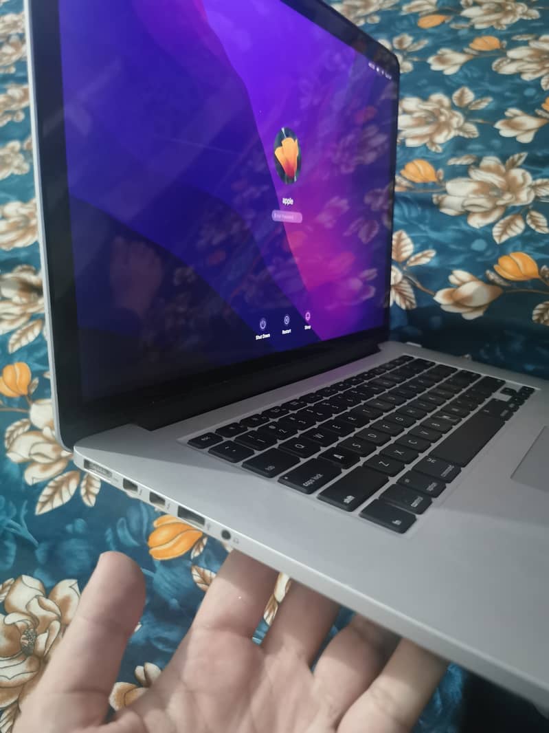 Macbook pro 2015 2