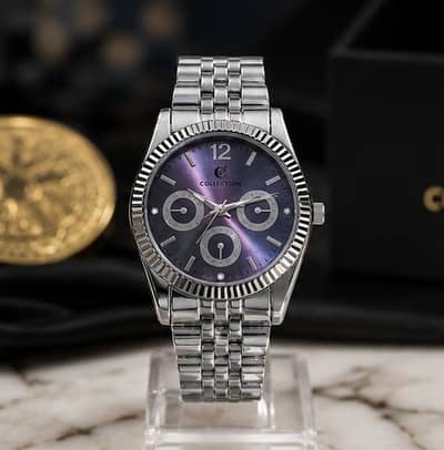 silver watch with premium quality