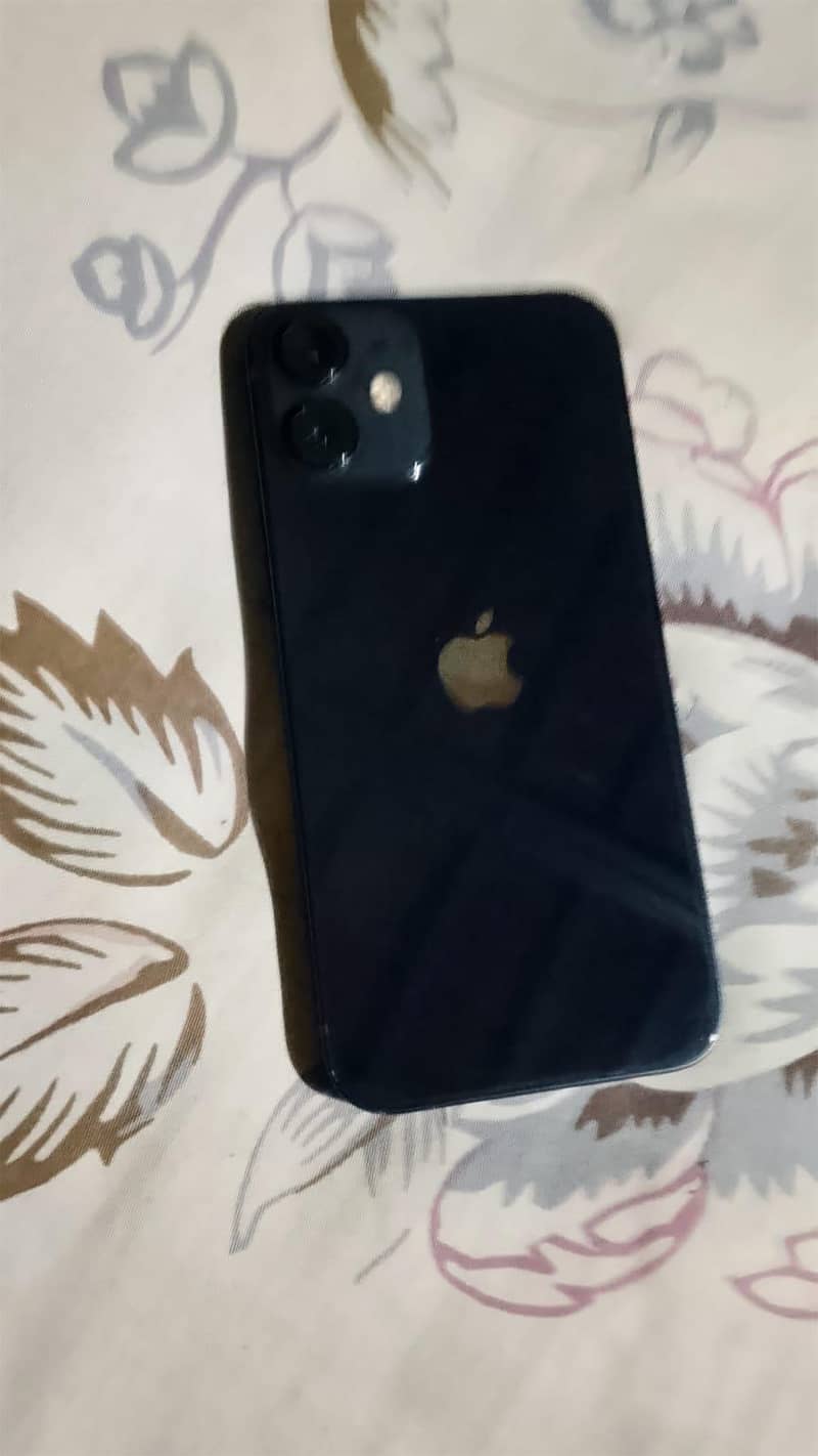 Apple iPhone 12 mini 6