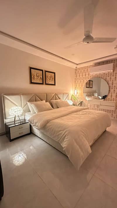 1 Bedroom Luxury Furnished Apartment is Available for Rent in Bahria Town Lahore