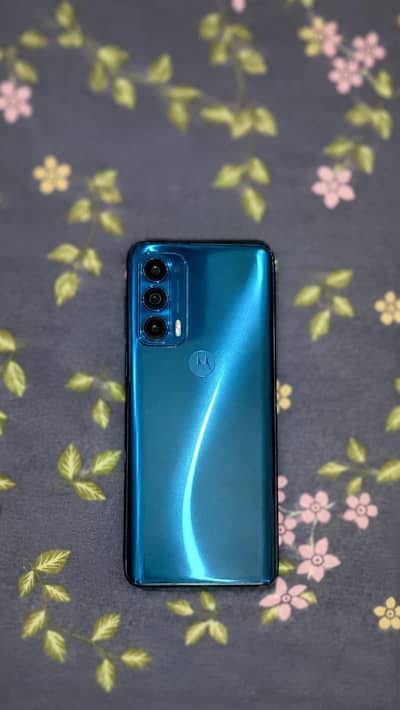 Motorola Edge 2021