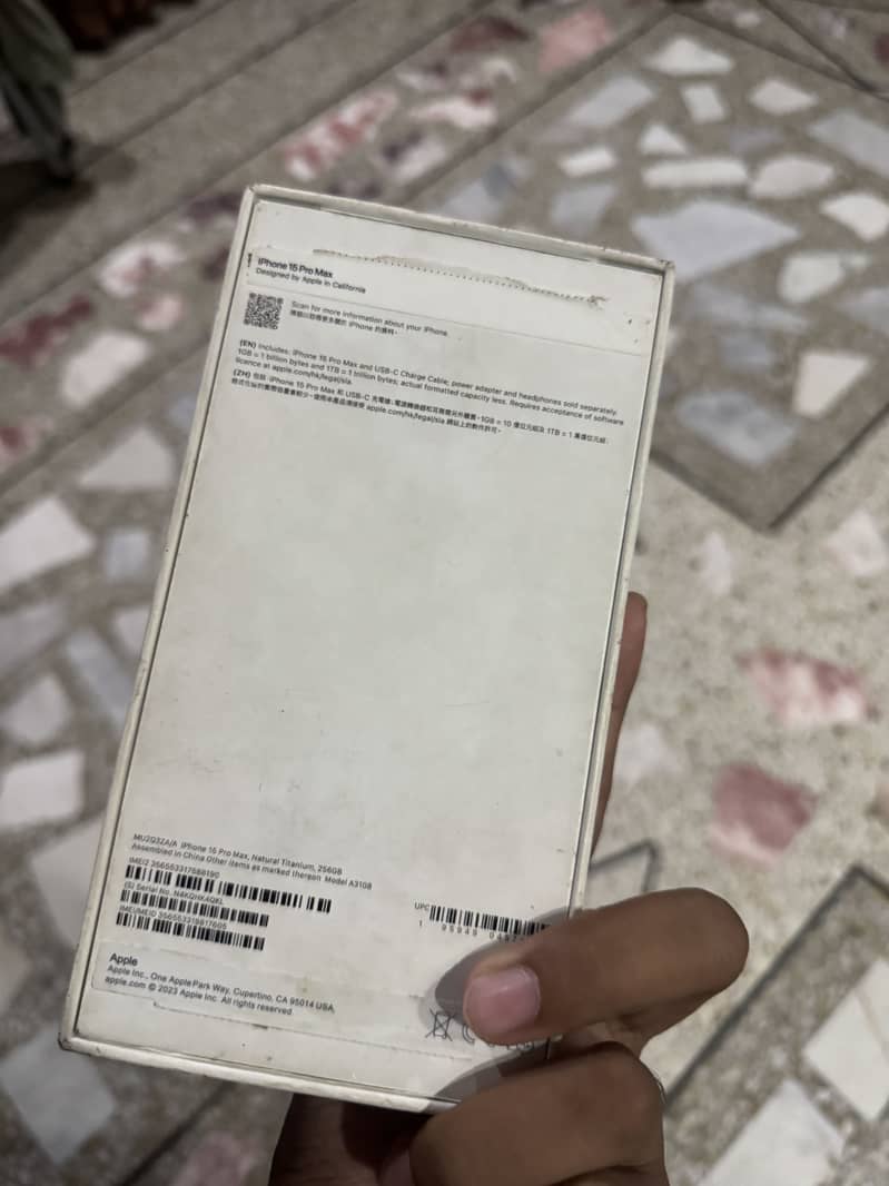 IPhone 15 Pro Max 2