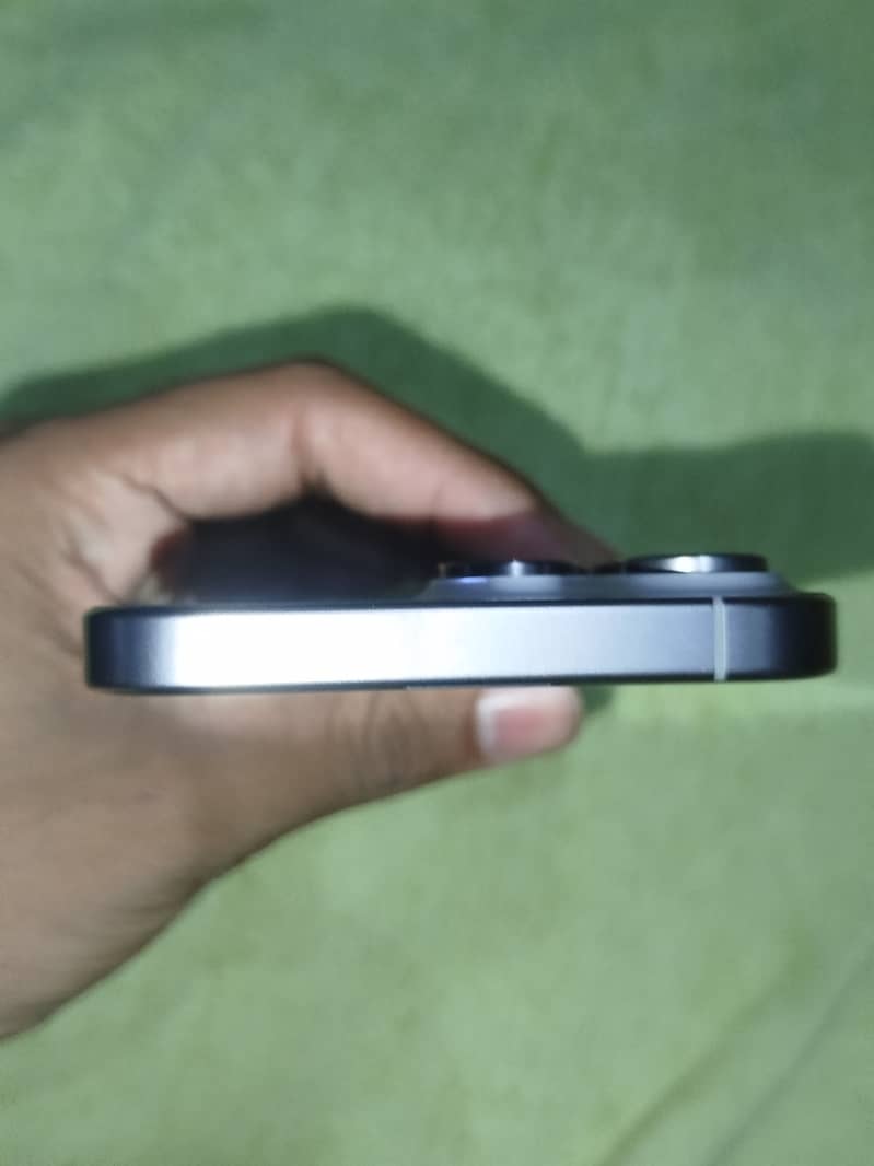 IPhone 15 Pro Max 9