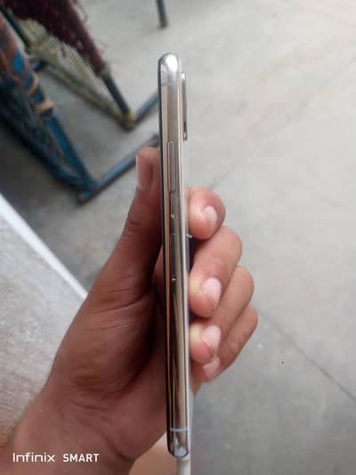 Apple iPhone X