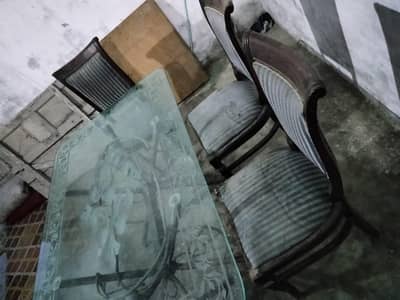 Dinning table with chairs