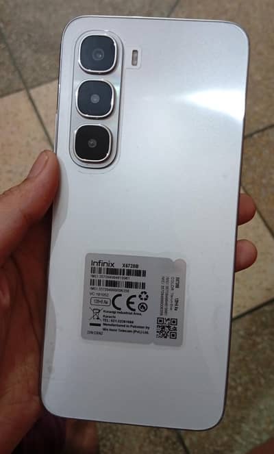Infinix hot 60i 6+6/128 gb storage is availble for sale.