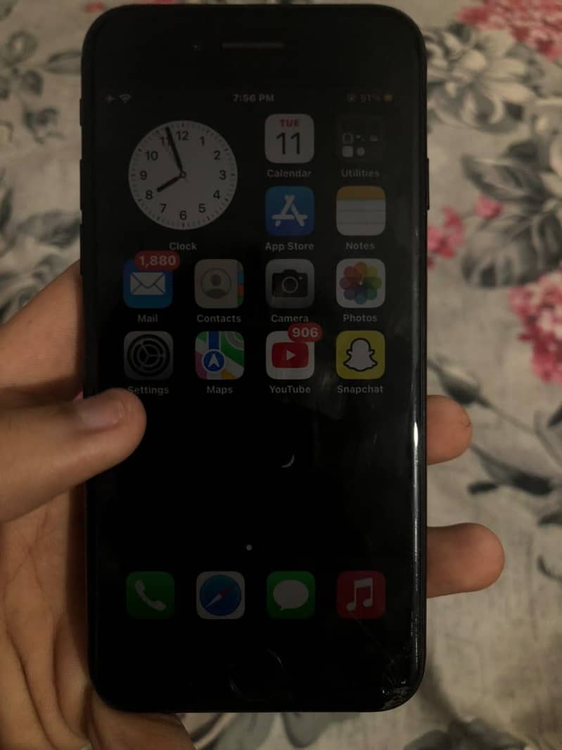 Apple iPhone 7 2