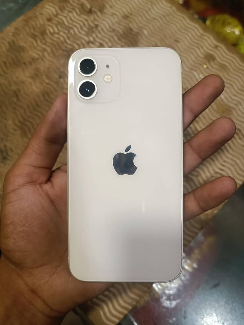 Apple iPhone 12 2