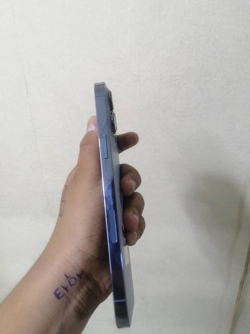 Apple iPhone 13 Pro Max 5