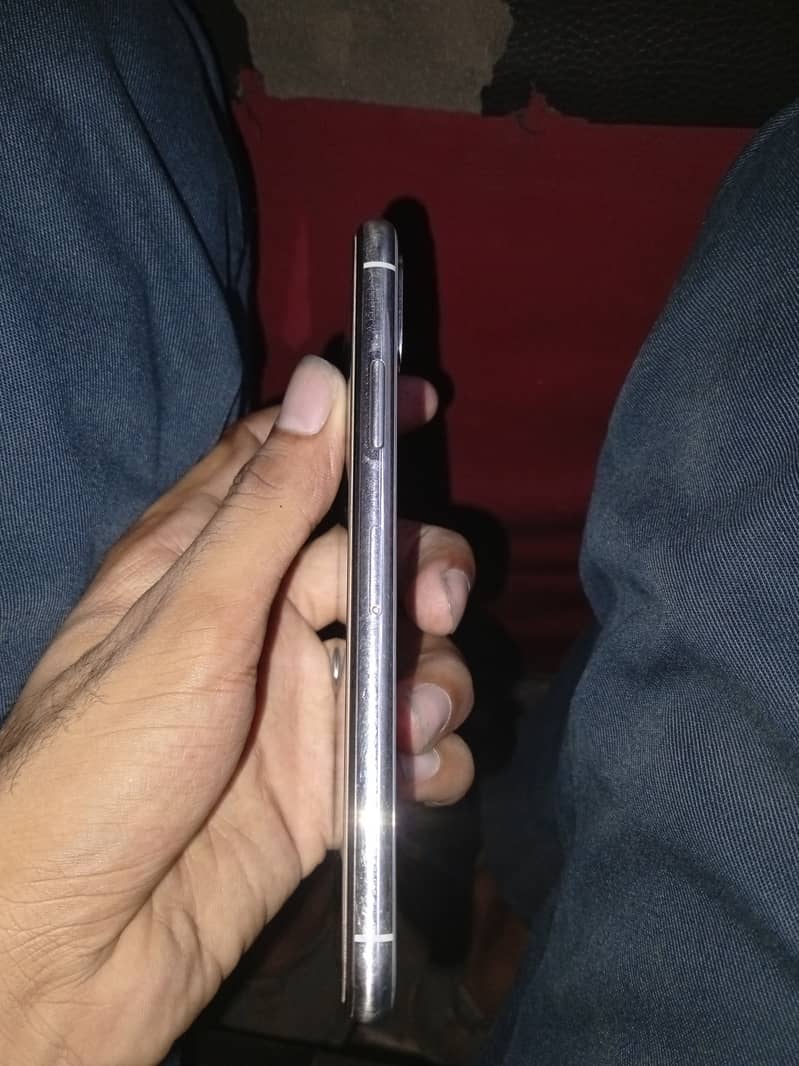 Apple iPhone X 1