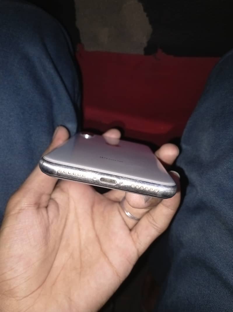 Apple iPhone X 2