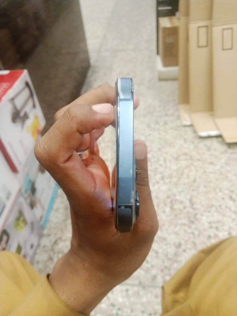 Apple iPhone 13 Pro Max 7