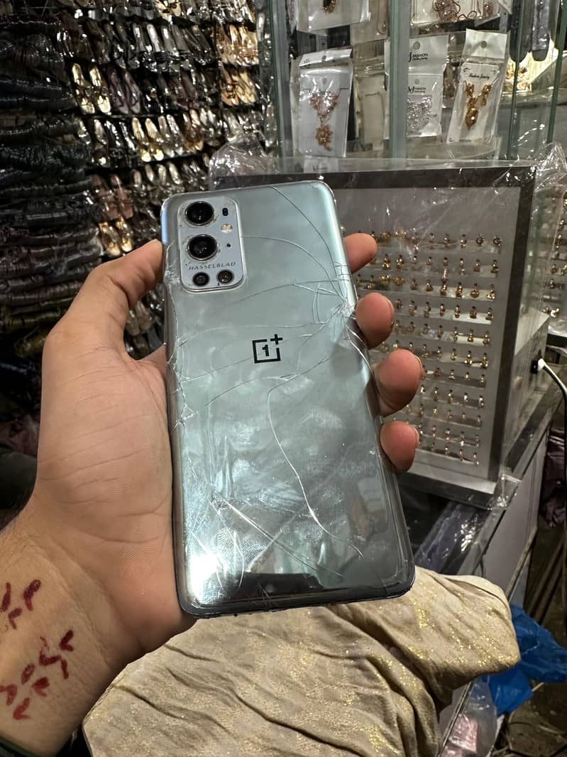 One Plus 9 Pro 1