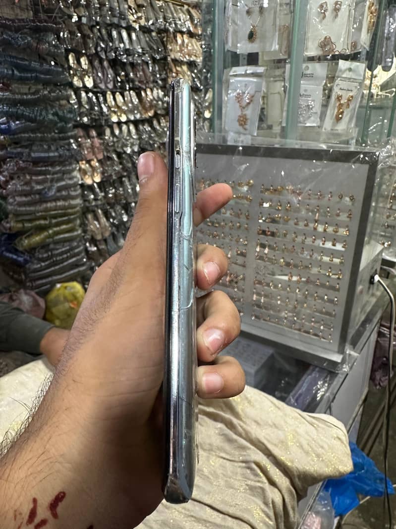 One Plus 9 Pro 3