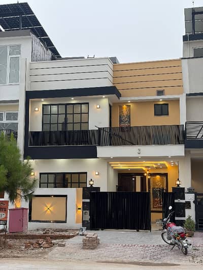 Brand new luxury designer double highted 5 marla house avaliable for sale in Bahria Enclave Sector B1.