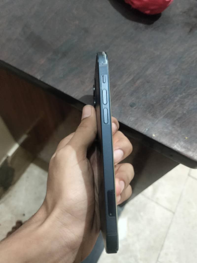 Apple iPhone 12 2