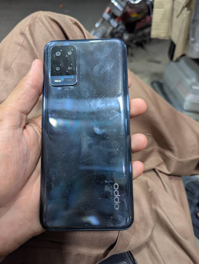 OPPO A54 4