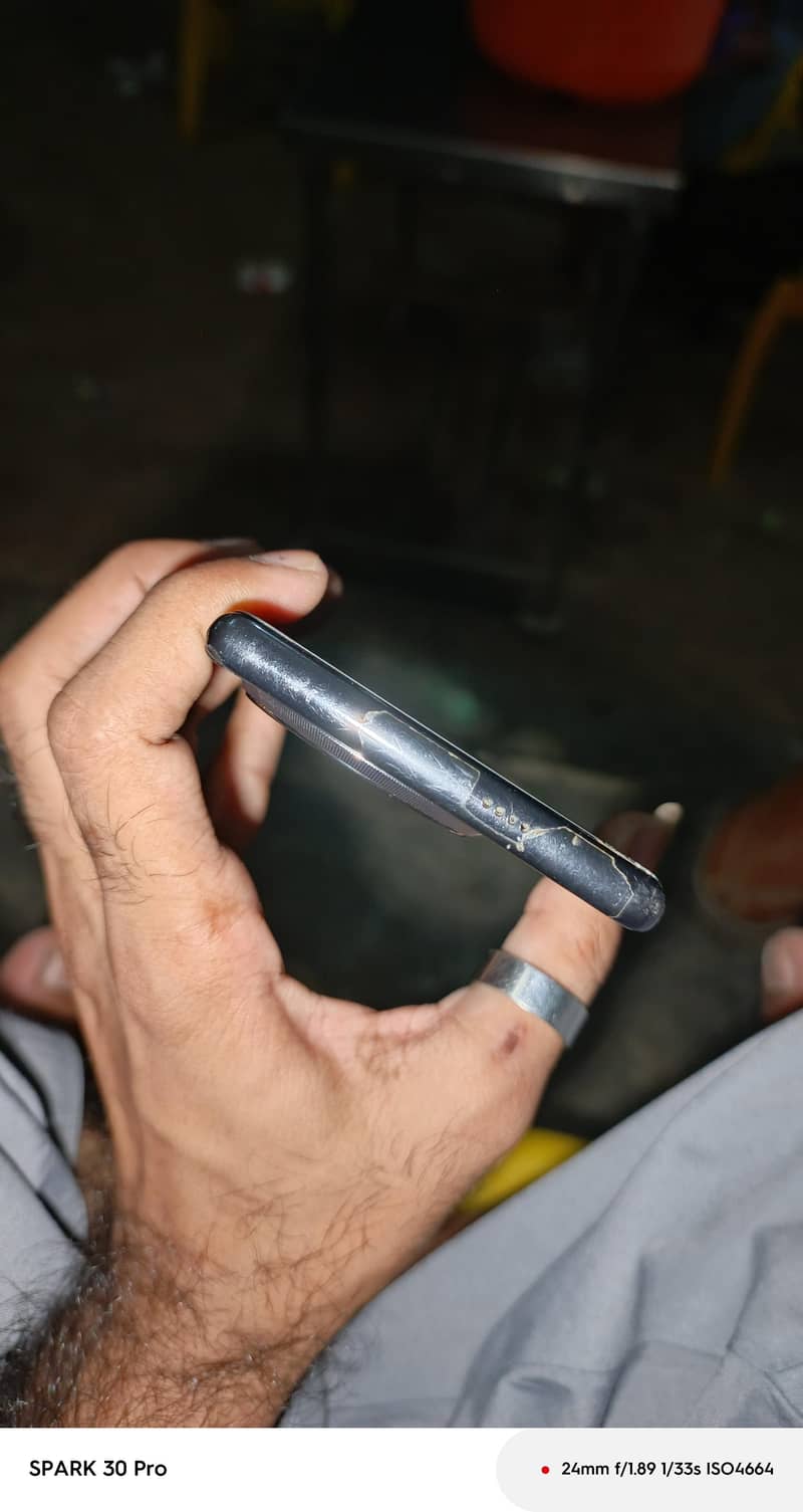 Tecno Camon 30S 3