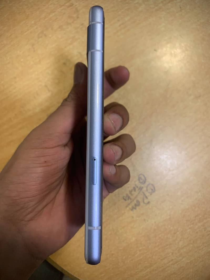 Google Pixel 7A 1