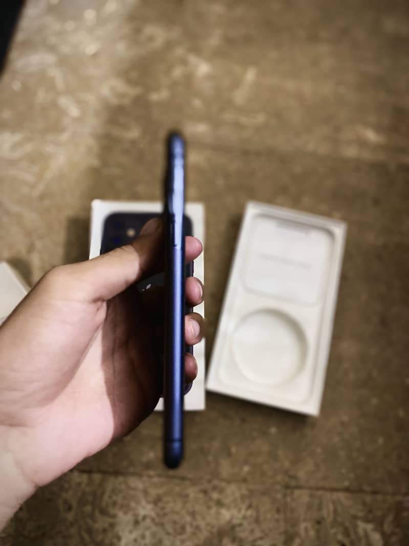 Apple iPhone 11 6