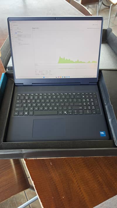 Alienware 16 Aurora Gaming Laptop – RTX 5060 8GB – 1TB SSD