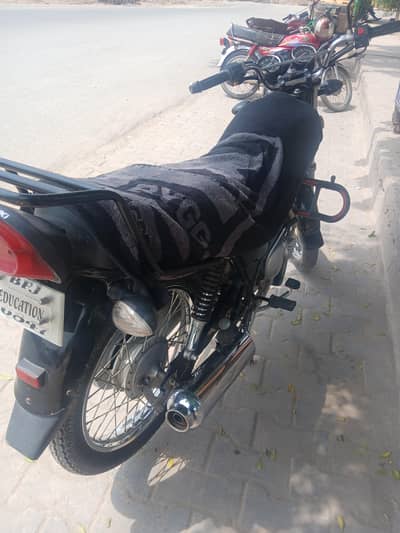 suzuki gs 150 2024