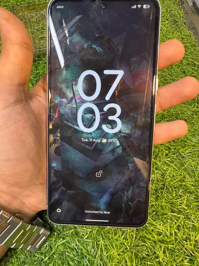 Google Pixel 8 Pro 5