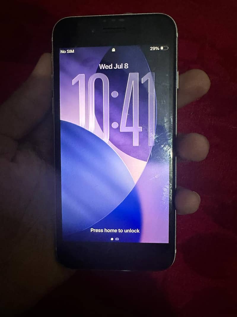 Apple iPhone SE 0