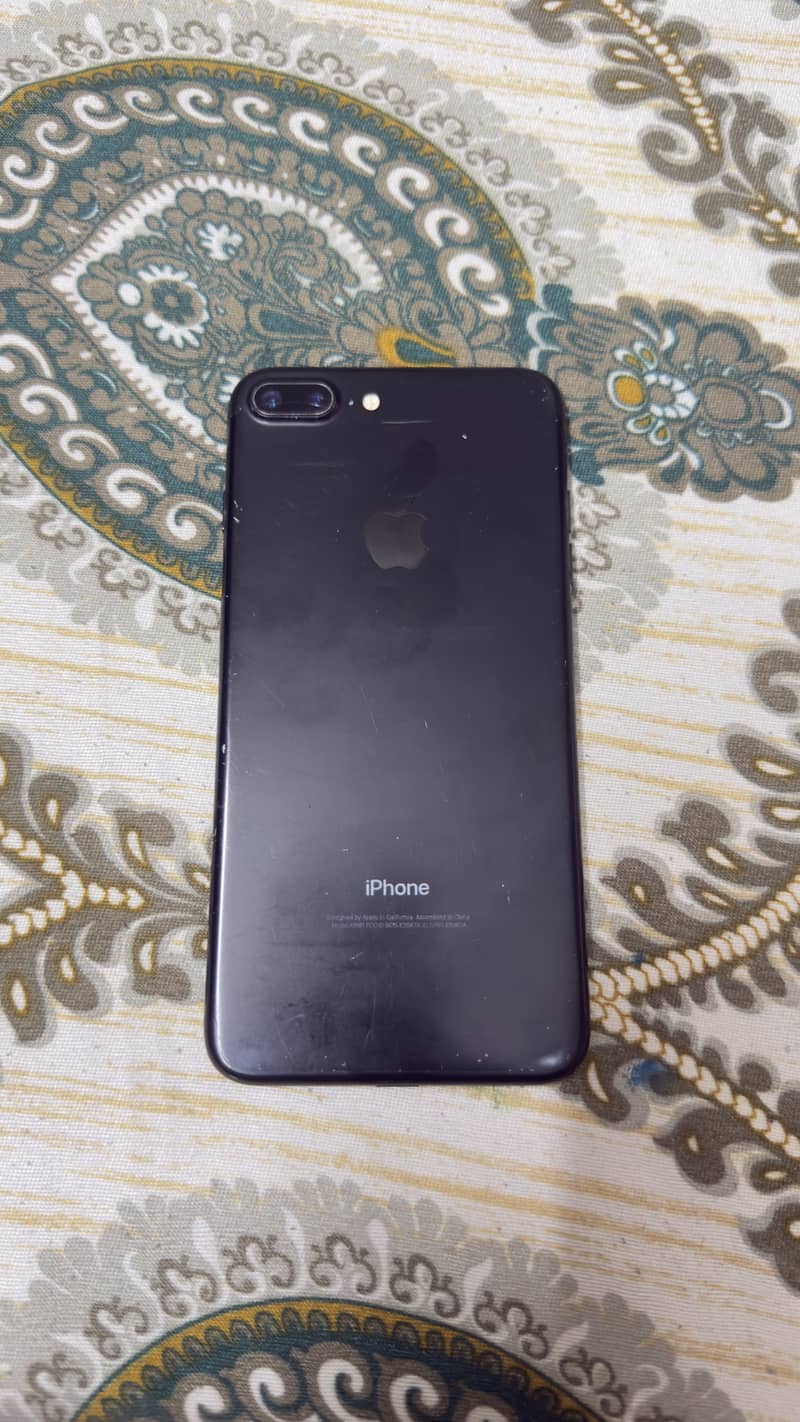 Apple iPhone 7 Plus 3