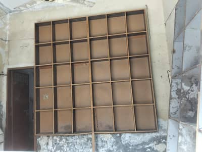 Wooden Built-In Cupboard / Wardrobe – 4×8 Feet