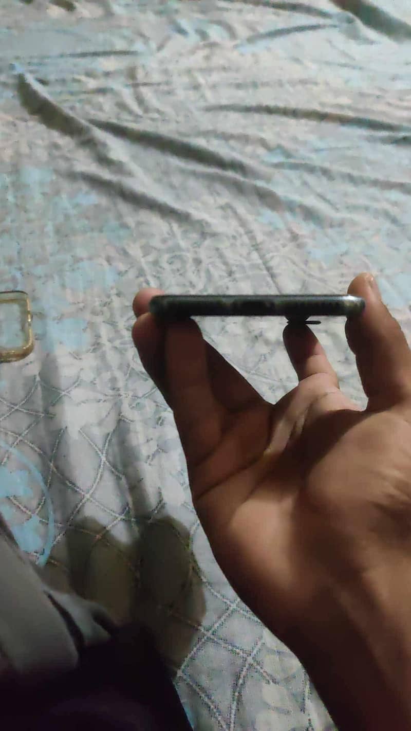 Apple iPhone 8 Plus 2