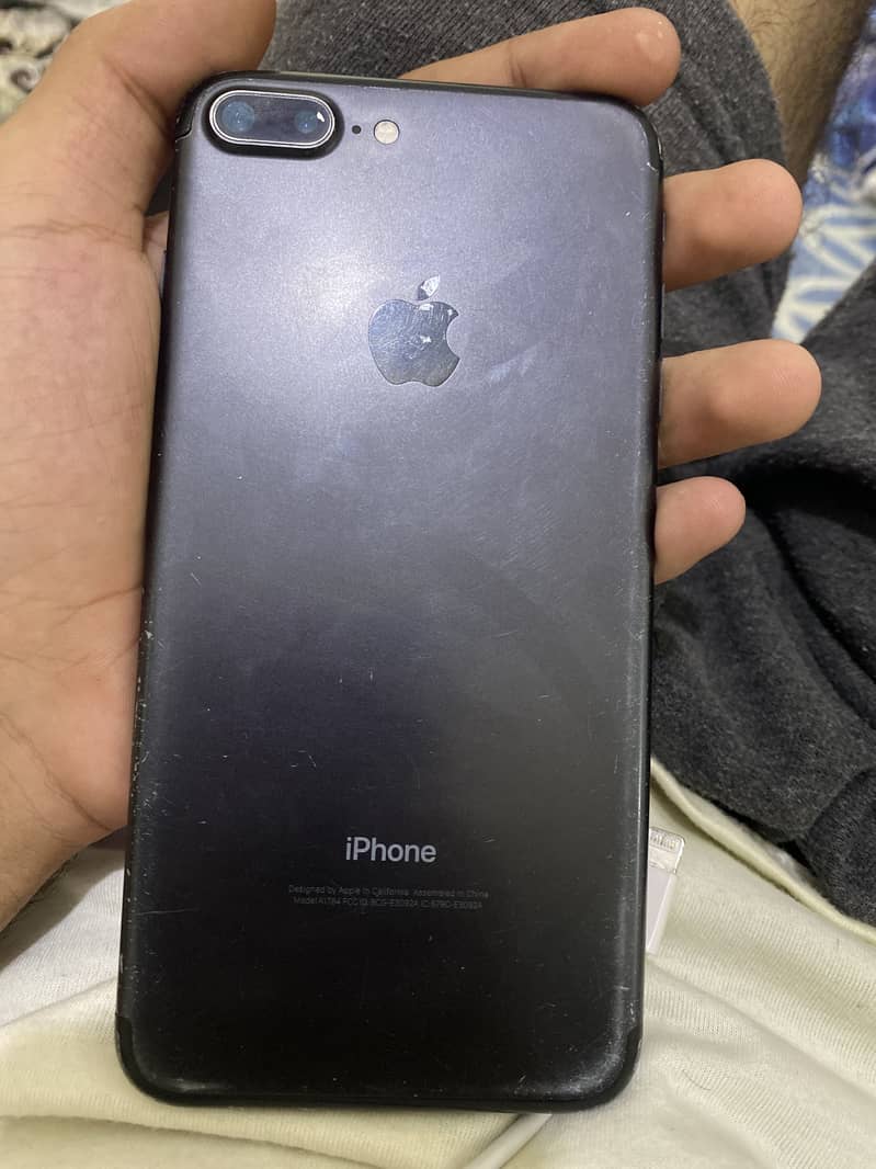 Apple iPhone 7 Plus 0