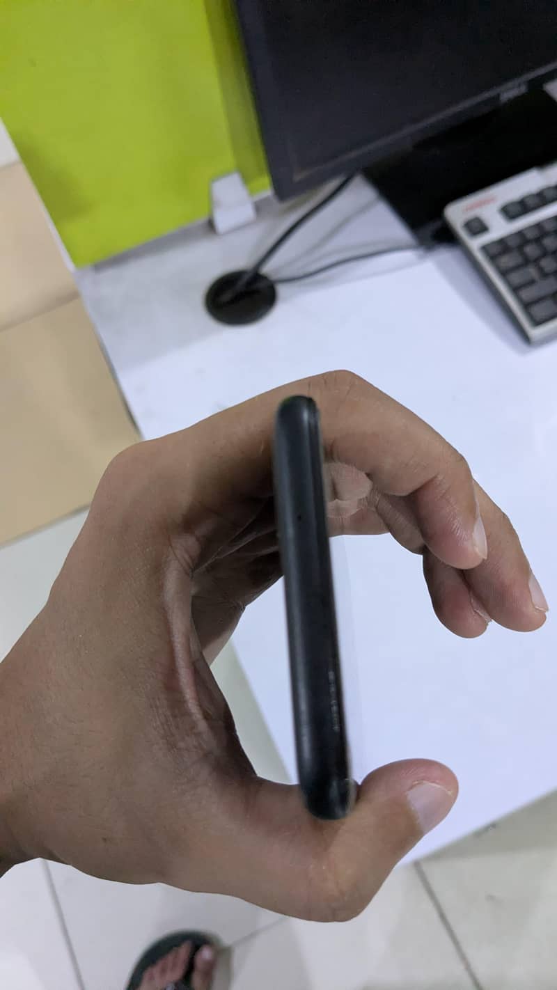 Google Pixel 5 4