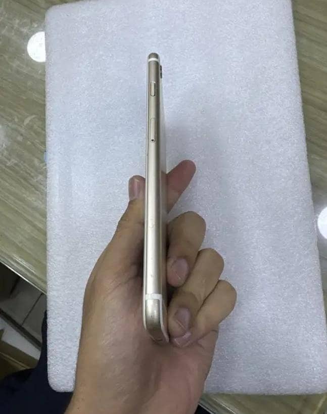 Apple iPhone 6S Plus 2