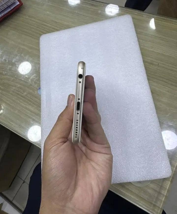 Apple iPhone 6S Plus 3