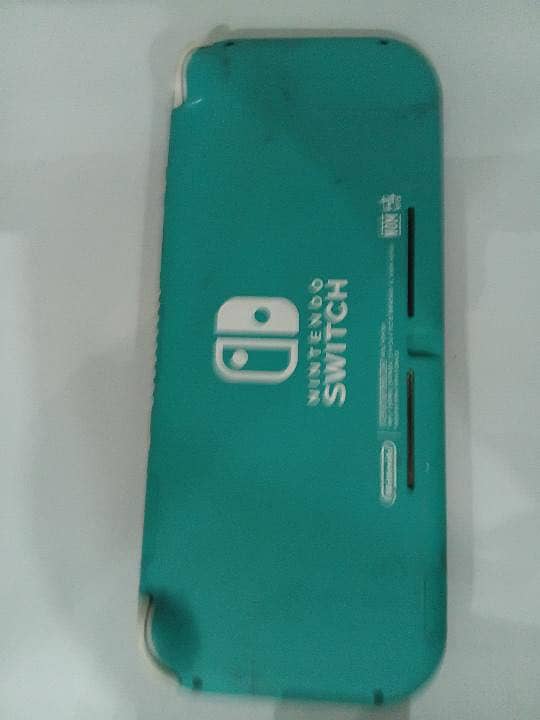 Nintendo Switch lite 4