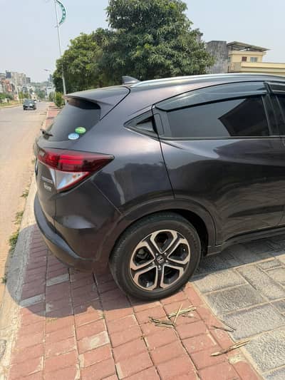 Honda Vezel 2015
