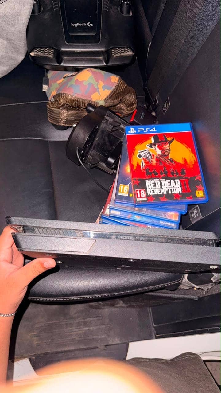 Ps4 slim 5