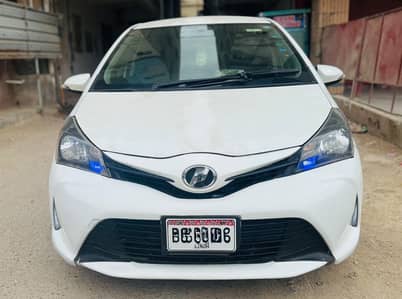 Toyota Vitz 2015/17 Pearl White