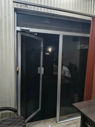 Mirror Glass Office Door for Sale – Excellent Condition