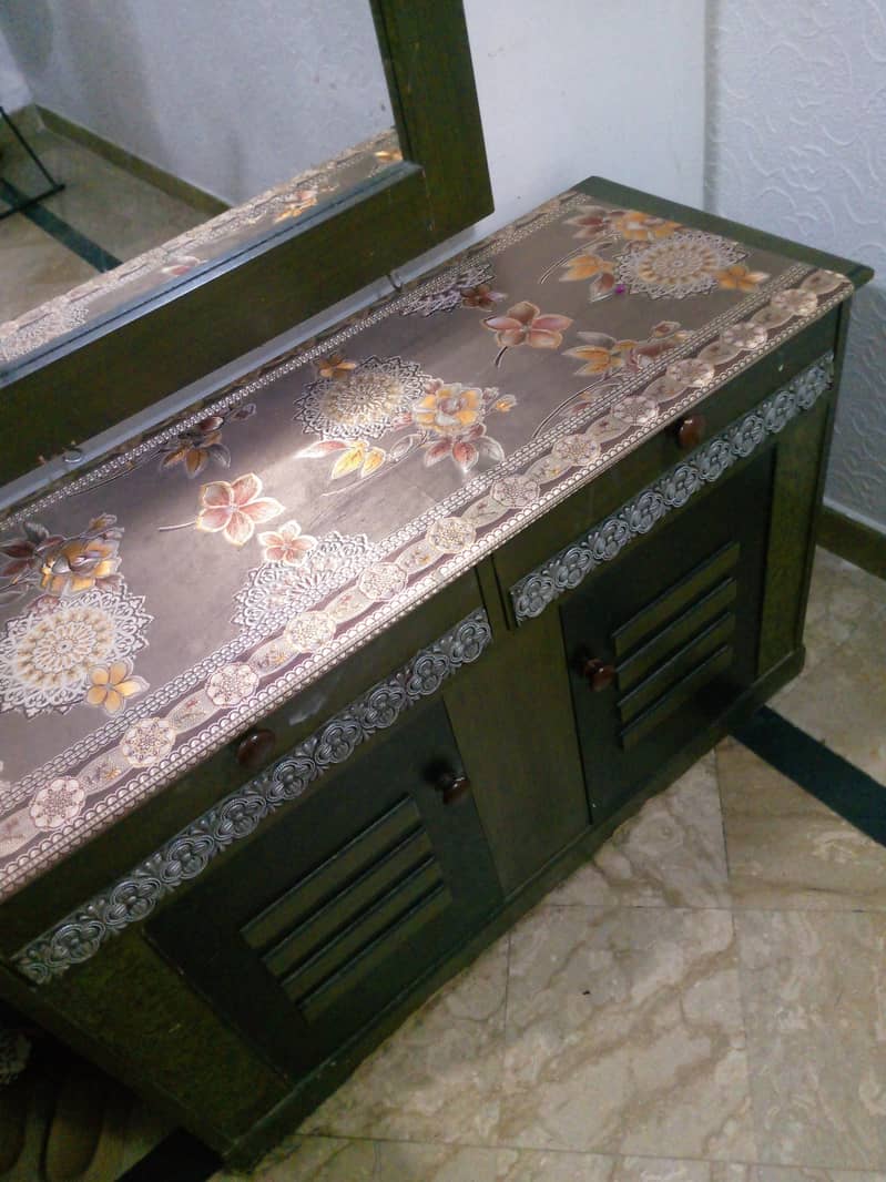 Dressing Table 2