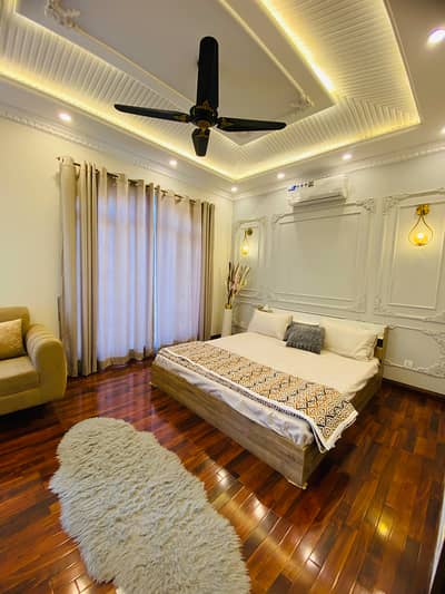 5 Marla luxury Apartments available long & Short Stay