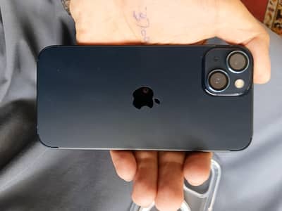 Apple iPhone 13