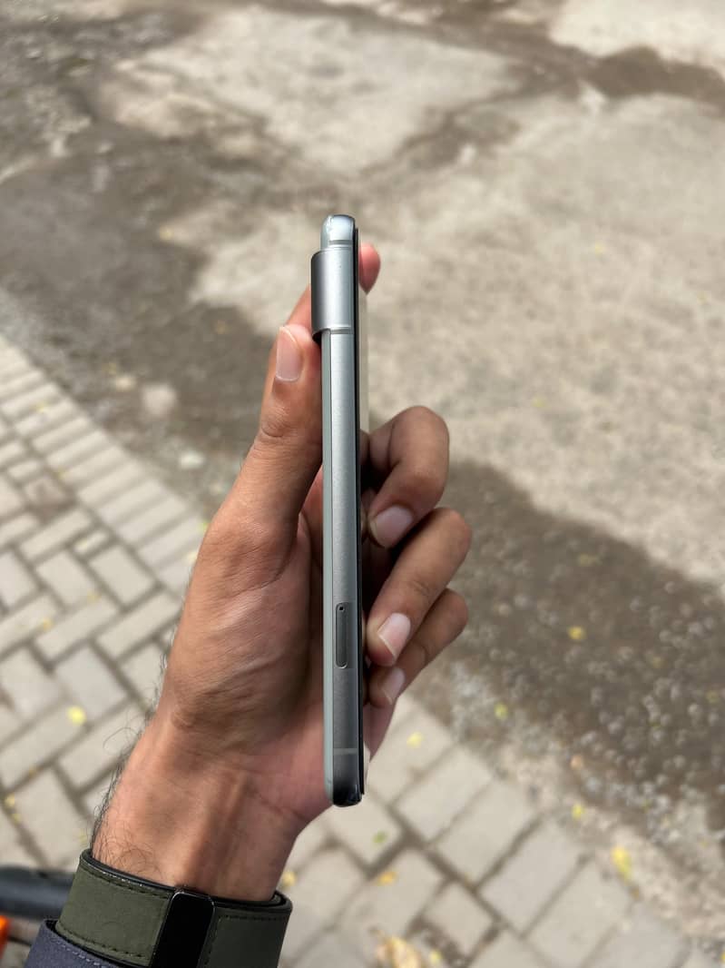 Google Pixel 8 2