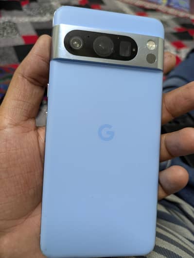 Google Pixel 8 Pro